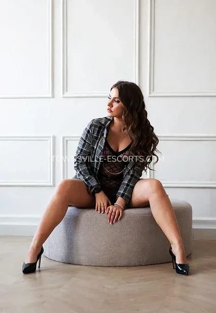 Townsville escorts Amarinda — 7
