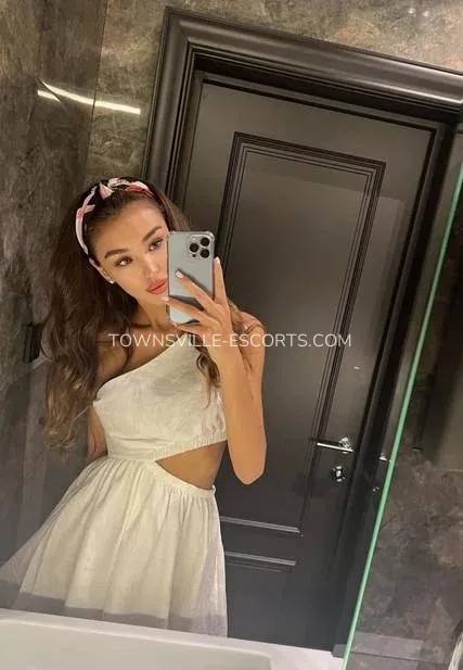 Townsville escorts Melanie — 4
