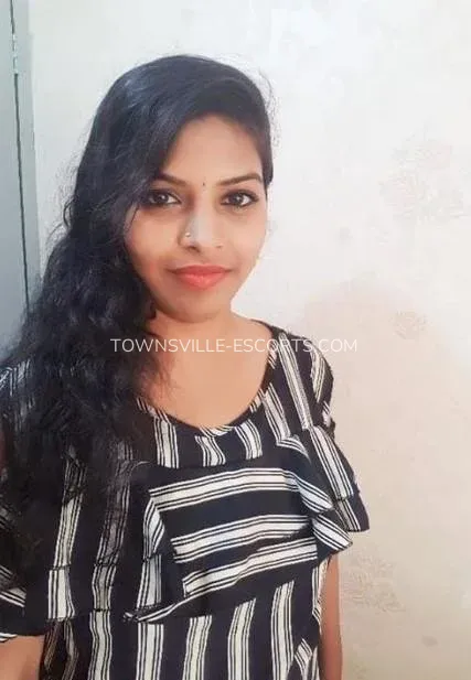 Townsville escorts Zoe — 3