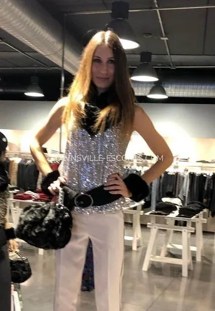 Townsville escorts Mallory — 5