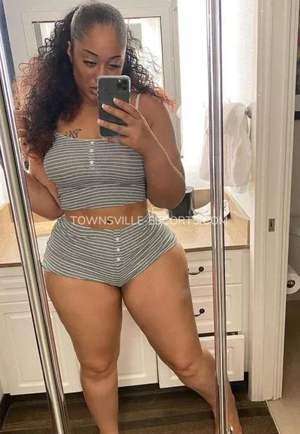 Townsville escorts Mia — 3