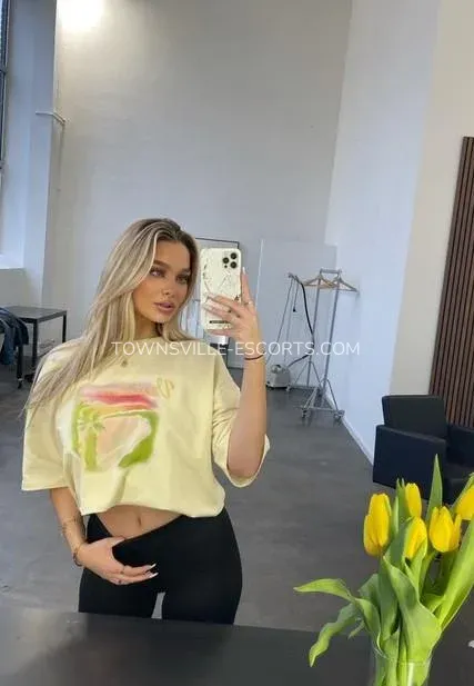 Townsville escorts Skylar — 7