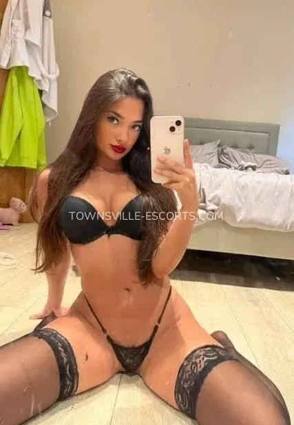 Townsville escorts Sarah — 3