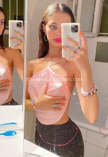 Townsville escorts Charlotte — 2