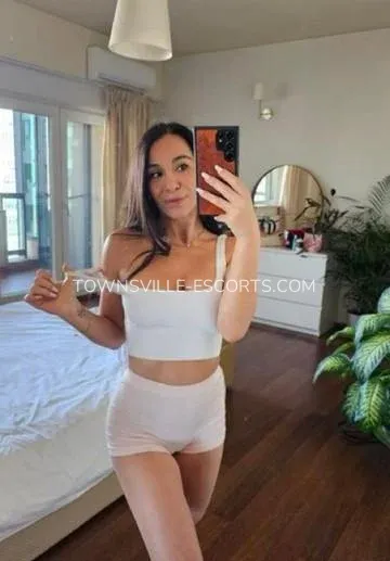 Townsville escorts Madelyn — 4