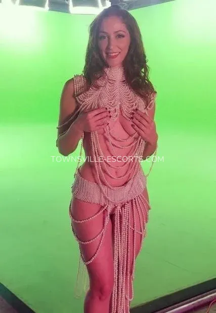 Townsville escorts Ariel — 7