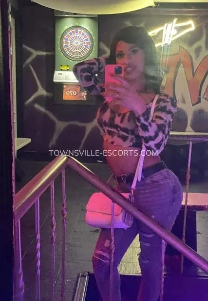 Townsville escorts Elin — 1