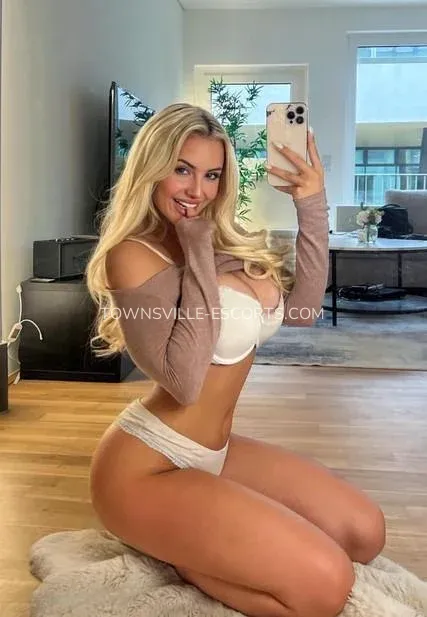Townsville escorts Aniyah — 4