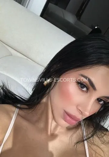 Townsville escorts Kayla — 2