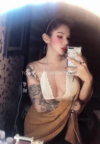 Townsville escorts Alicia — 1