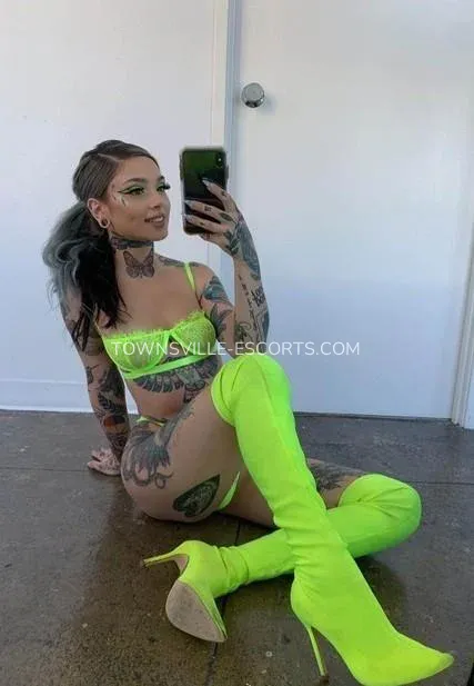 Townsville escorts Mallory — 7