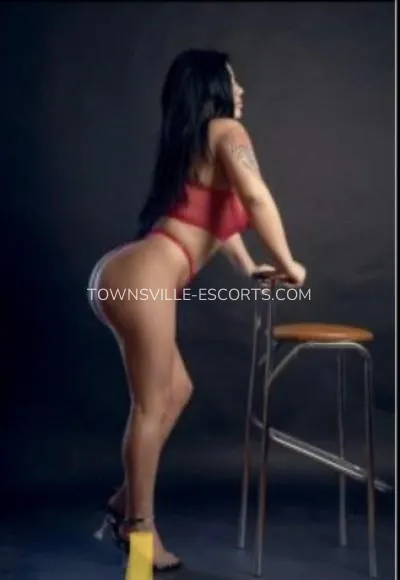 Townsville escorts Perpetua — 2