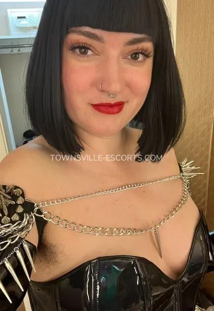 Escort djevojka Reagan - Townsville