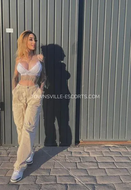 Townsville escorts Frida — 1