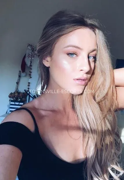 Townsville escorts Anette — 3