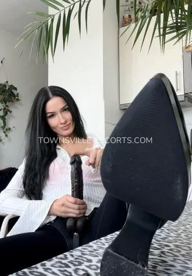 Townsville escorts Cinta — 1