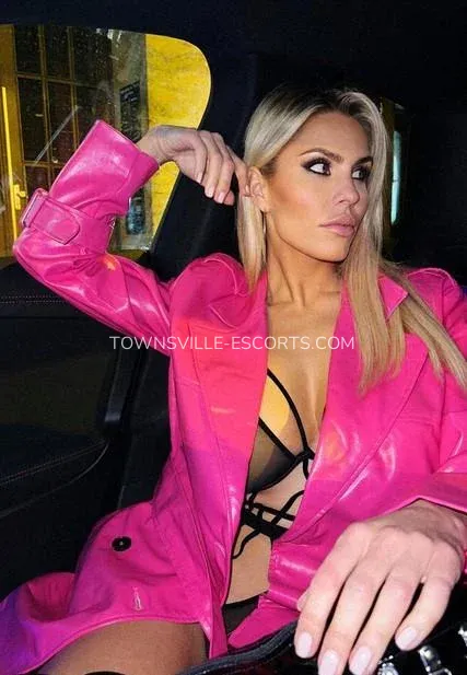 Townsville escorts Naomi — 3