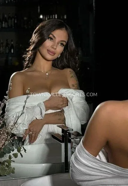 Townsville escorts Alma — 6