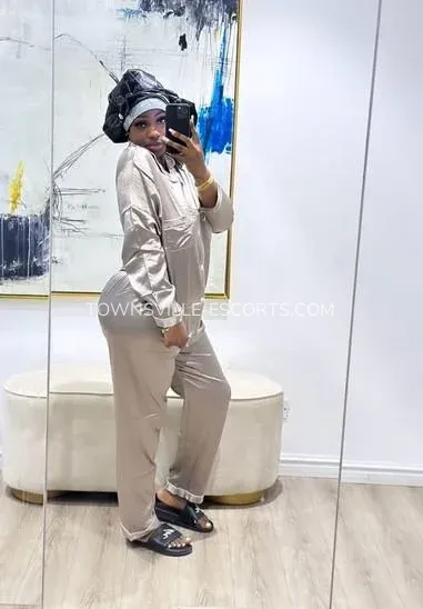 Townsville escorts Hope — 5