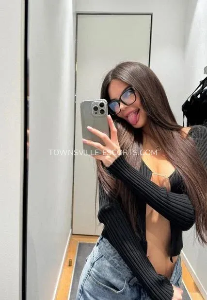 Townsville escorts Isabella — 8