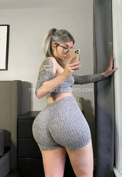 Townsville escorts Karen — 4