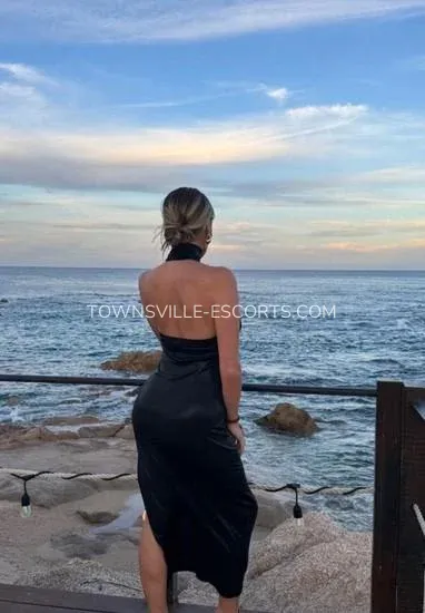 Townsville escorts Peyton — 1
