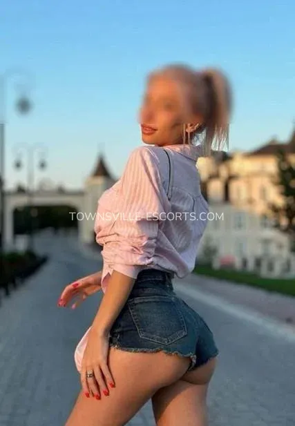 Townsville escorts Caitlin — 4