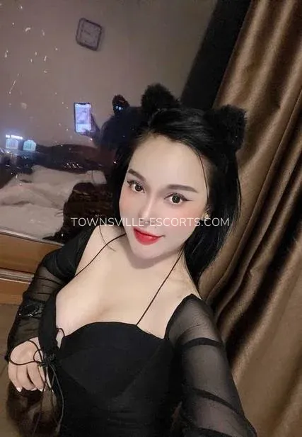 Townsville escorts Aliyah — 3