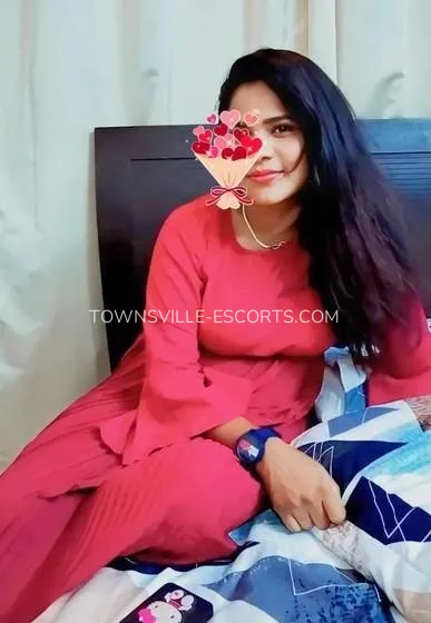 Townsville escorts Zoe — 2