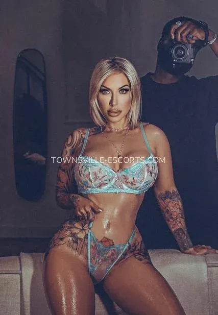 Townsville escorts Brooklyn — 1