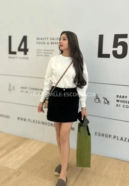 Townsville escorts Jamie — 5