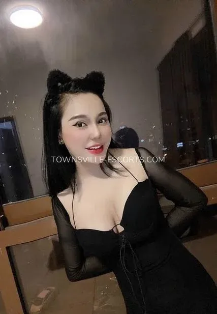 Townsville escorts Aliyah — 4