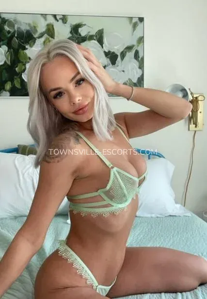 Townsville escorts Hannah — 9