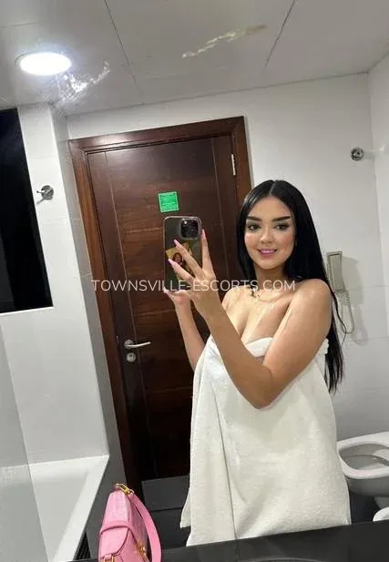 Townsville escorts Shelby — 10