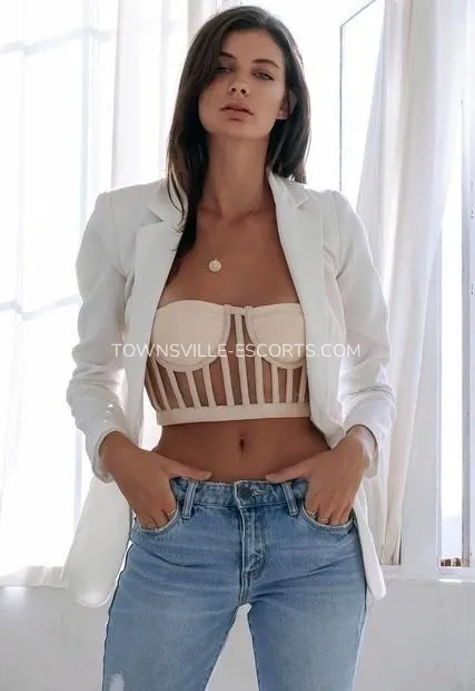 Townsville escorts Julia — 2