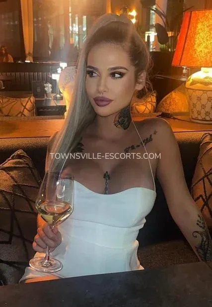 Townsville escorts Inga — 4