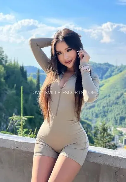 Townsville escorts Ellie — 4