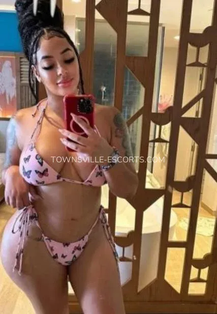 Townsville escorts Pia — 4