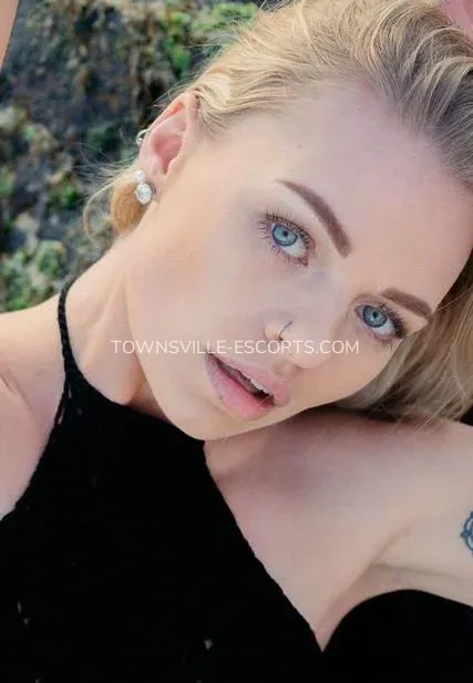 Townsville escorts Rebecca — 1