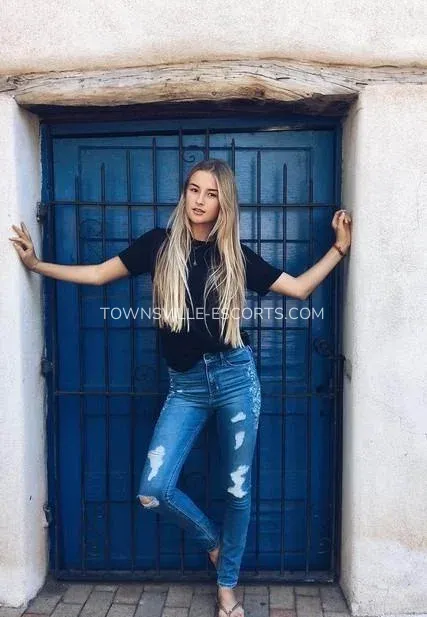 Townsville escorts Nicole — 4