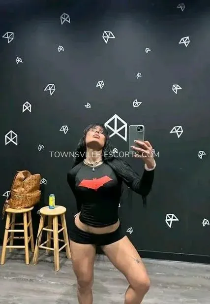 Townsville escorts Briana — 9