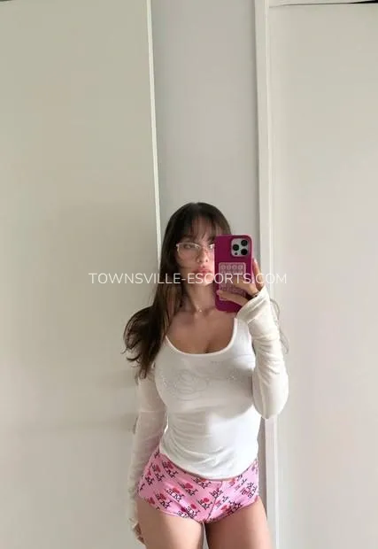 Townsville escorts Olivia — 2