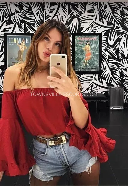 Escort djevojka Karolina - Townsville