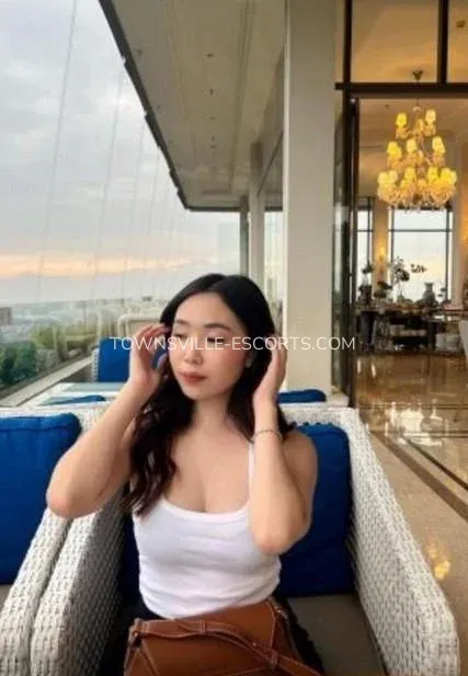 Townsville escorts Reese — 4