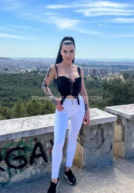 Townsville escorts Leah — 4