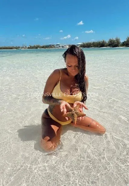 Townsville escorts Frida — 1