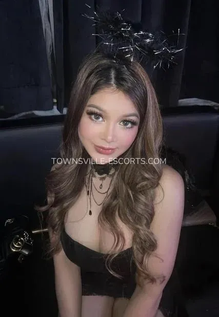 Townsville escorts Isabella — 1