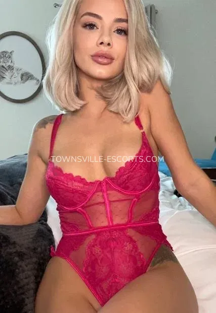 Townsville escorts Hannah — 6
