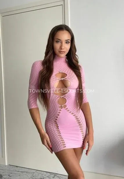 Townsville escorts Ellie — 4