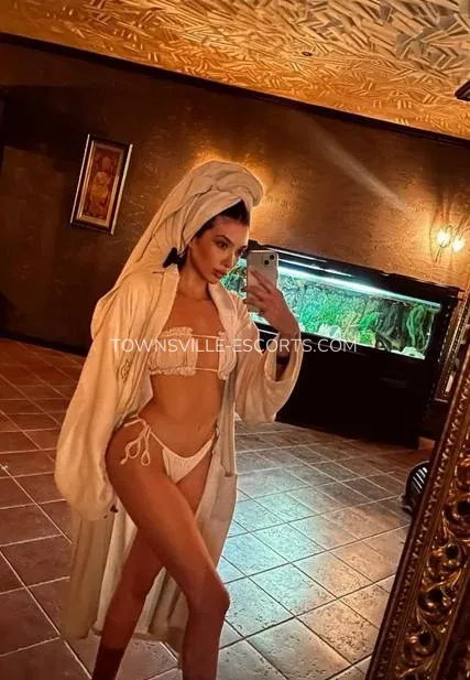 Townsville escorts Rut — 9